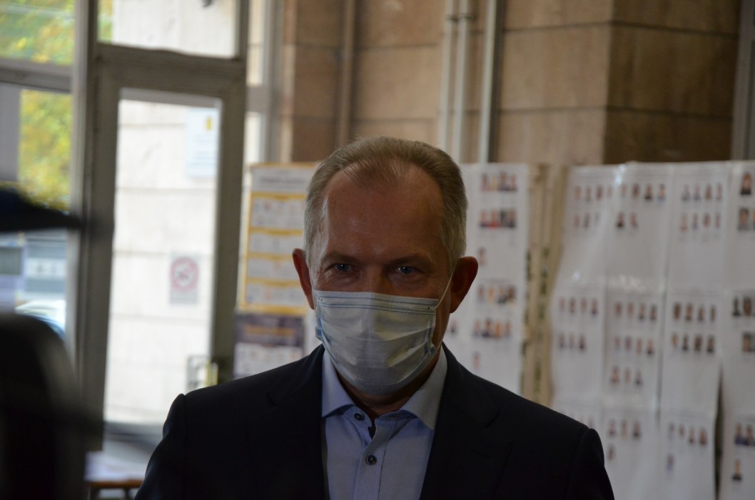 Сергей Рыженко проголосовал на местных выборах - рис. 4