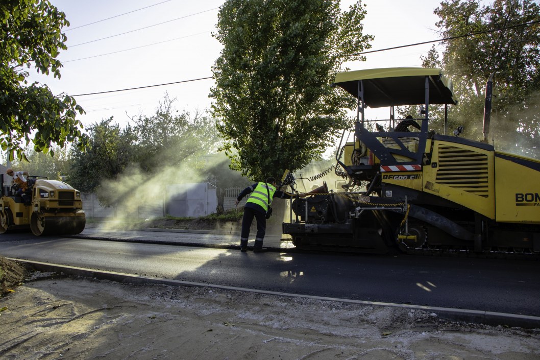 На жилмассиве Игрень в Днепре заканчивают ремонт магистральной дороги - рис. 6