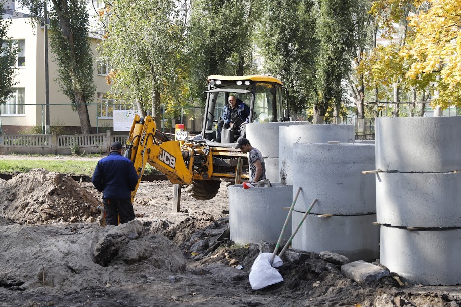 В Днепре на Победе строят дождевые коллекторы (ФОТО) - рис. 4