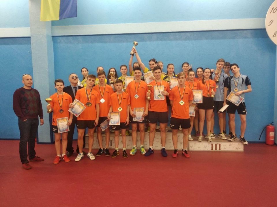 Днепровские спортсмены завоевали награды на чемпионате Украины по настольному теннису - рис. 1