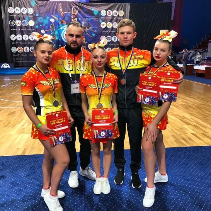 Спортсмены Днепропетровщины завоевали награды на Кубке Украины по черлидингу - рис. 2