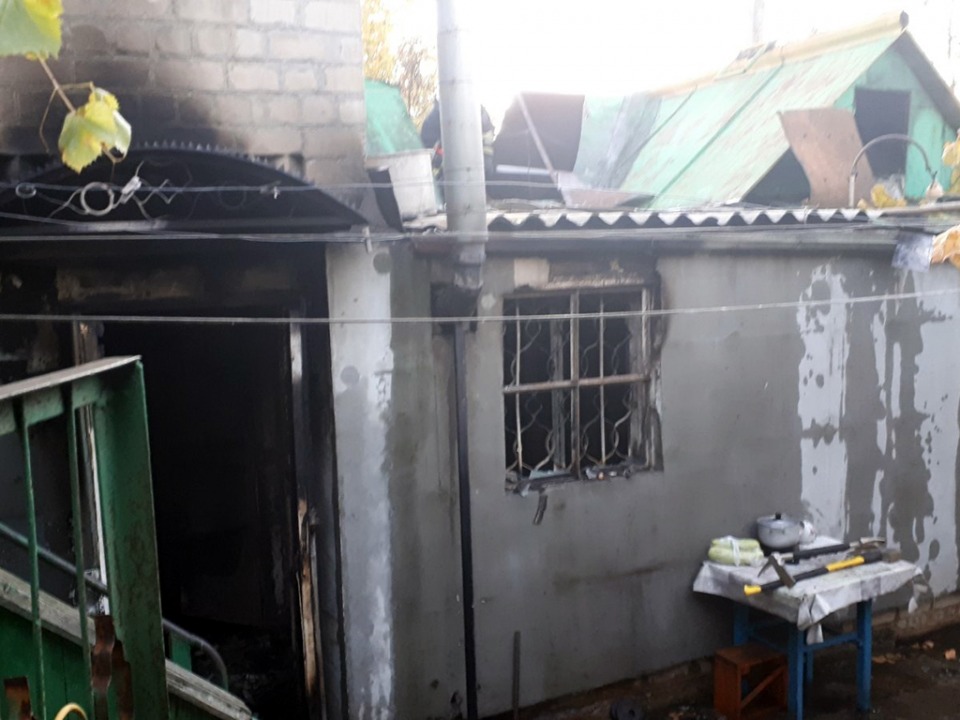 Под Днепром сгорел дачный дом: два человека погибли (ФОТО) - рис. 2