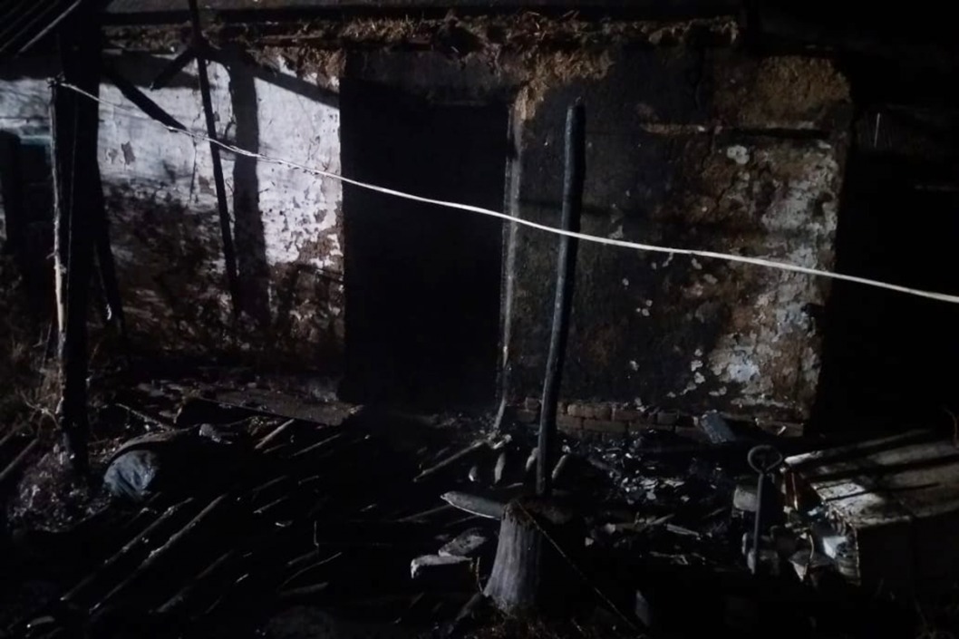Тушили больше часа: под Днепром загорелся дом - рис. 2