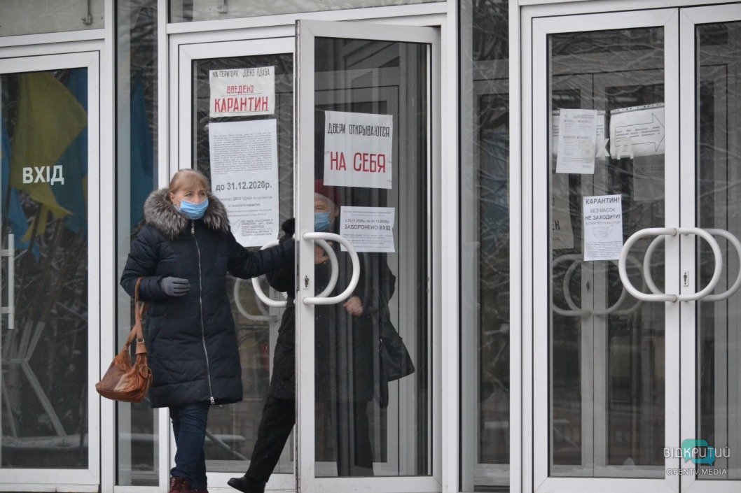 Второй тур местных выборов в Днепре: что происходит на избирательных участках - рис. 12
