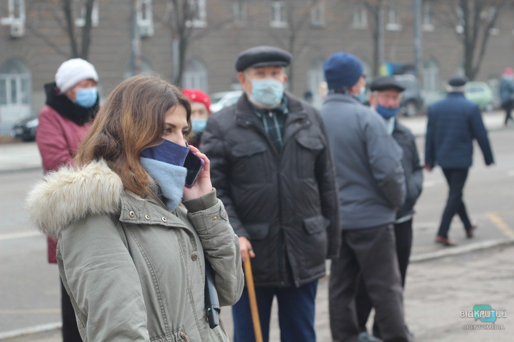 Сотни днепрян с цветами: как город прощается с гендиректором КБ "Южное" Александром Дегтяревым (ФОТОРЕПОРТАЖ) - рис. 8