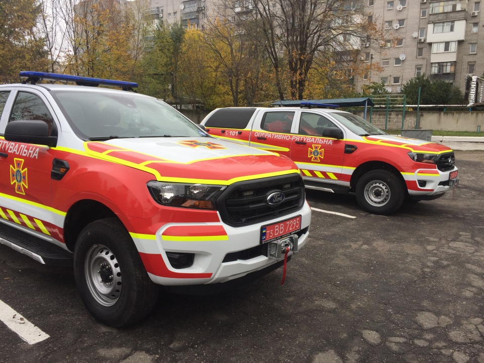Спасатели Днепропетровской области получили новые спецмашины - рис. 3