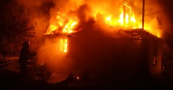 Под Днепром дотла сгорел дом - рис. 15