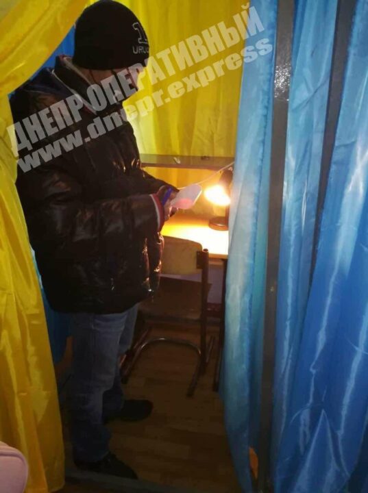 Выборы мэра в Днепре: полиция задержала первых нарушителей - рис. 1
