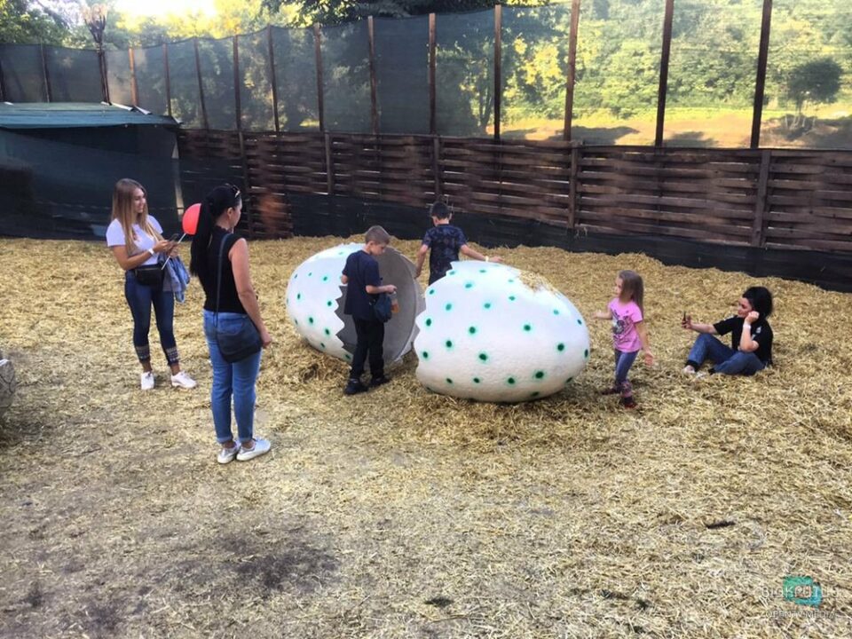 В днепровском парке поселились новые динозавры - рис. 3