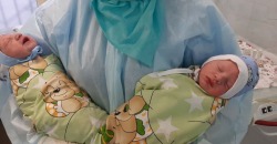 В Днепре женщина с COVID-19 родила двух здоровых младенцев - рис. 11