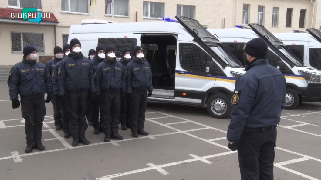 Национальная гвардия Днепра получила 7 спецавтобусов - рис. 1