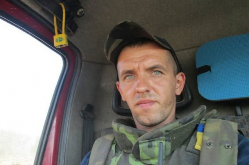 Зеленский присвоил звание Героя Украины бойцу батальона "Айдар" посмертно - рис. 1