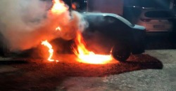 В Кривом Роге на Вечернем бульваре дотла сгорела иномарка - рис. 7