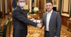 Зеленский назначил губернатором области главу винодельческой компании - рис. 3