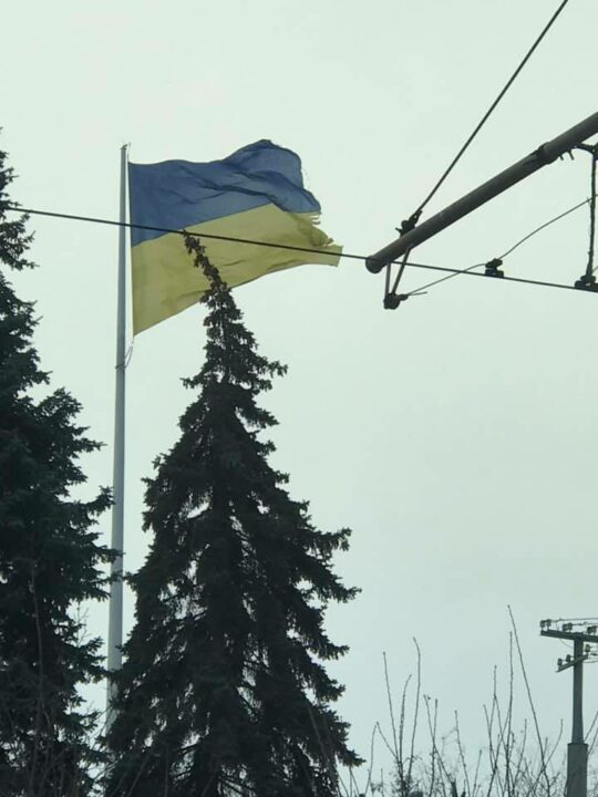 В Днепре порвался гигантский флаг Украины - рис. 2