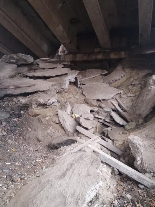 Покрылся трещинами: В Днепре разрушается мост, соединяющий ж/м Тополь-2 и 12-й Квартал - рис. 2