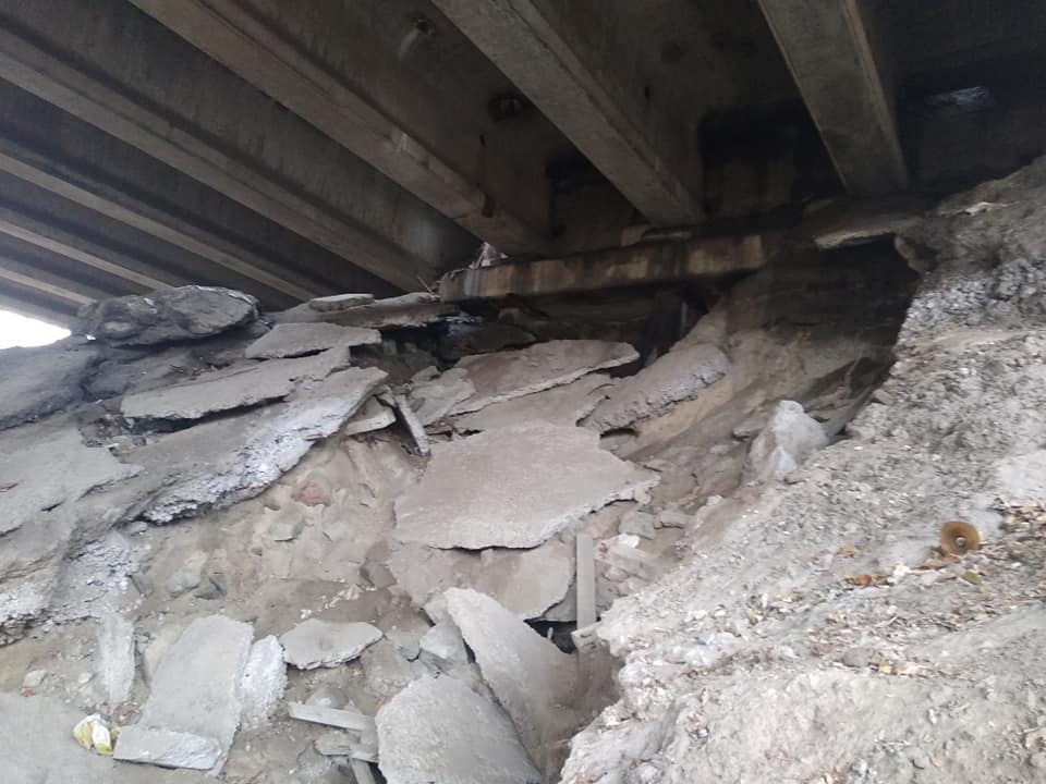 Покрылся трещинами: В Днепре разрушается мост, соединяющий ж/м Тополь-2 и 12-й Квартал - рис. 7
