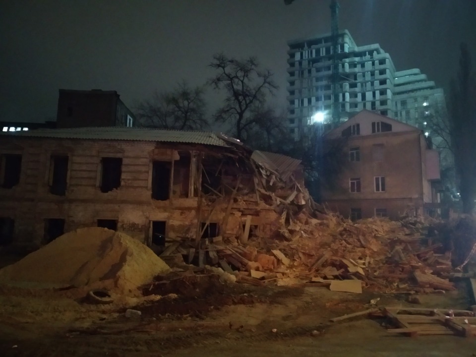 В центре Днепра снесли старинный 2-этажный особняк - рис. 5
