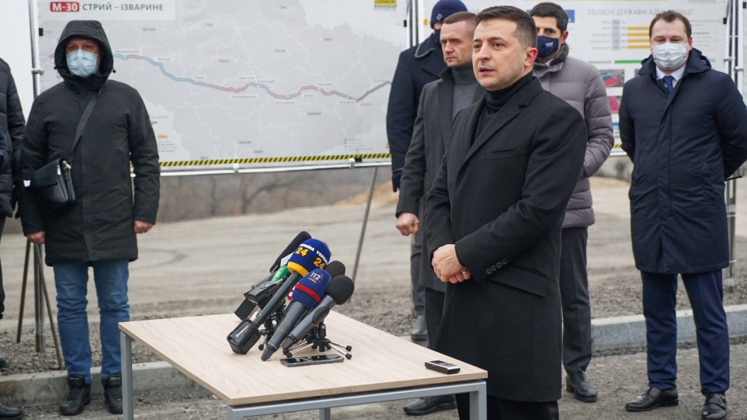 Зеленский открыл первый проезд Запорожского моста через Днепр - рис. 2