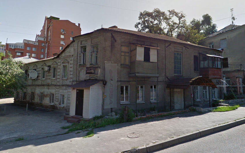 В центре Днепра снесли старинный 2-этажный особняк - рис. 13