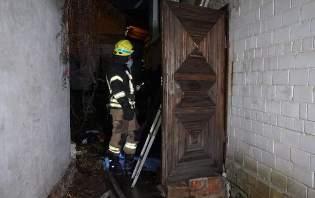 В Днепре сгорел частный дом: погибли 3 человека - рис. 1