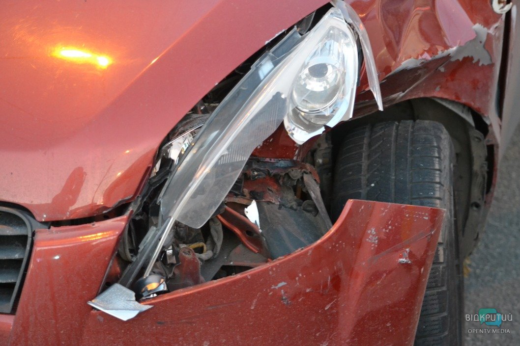 В Днепре водитель «японца» спровоцировал столкновение с Infiniti - рис. 4
