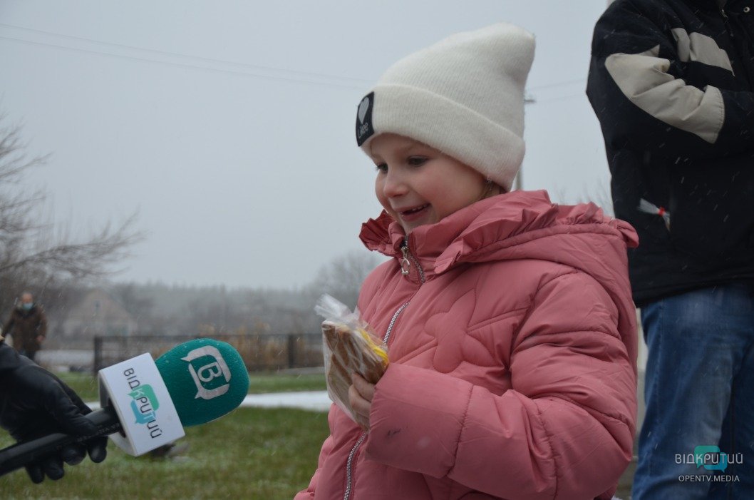 Детки из села Китайгород получили сладкие подарки ко Дню Святого Николая - рис. 14