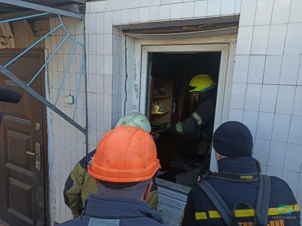 В Днепре взорвался дом: одна из стен чуть не обрушилась (ФОТО) - рис. 9