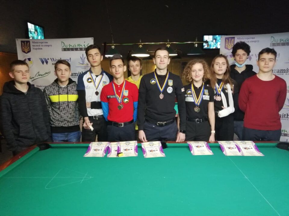 Днепровские спортсмены завоевали медали чемпионата Украины по бильярду - рис. 1