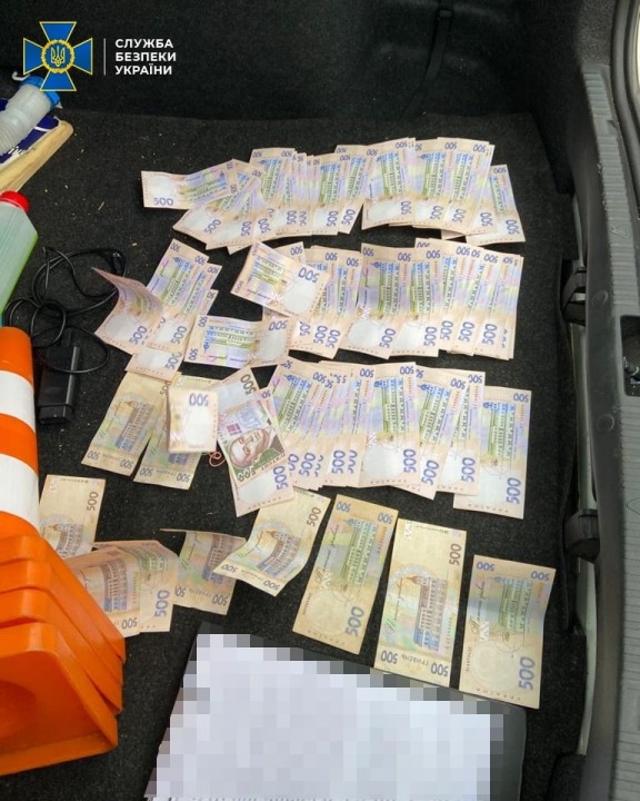 В Кривом Роге полицейского поймали на взятке в 40 тысяч гривен - рис. 3