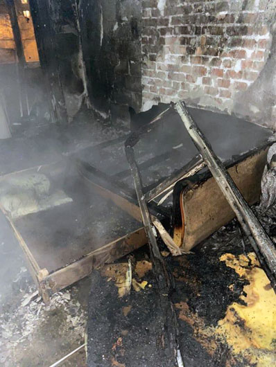 В Днепре горела квартира: пострадали двое подростков - рис. 1