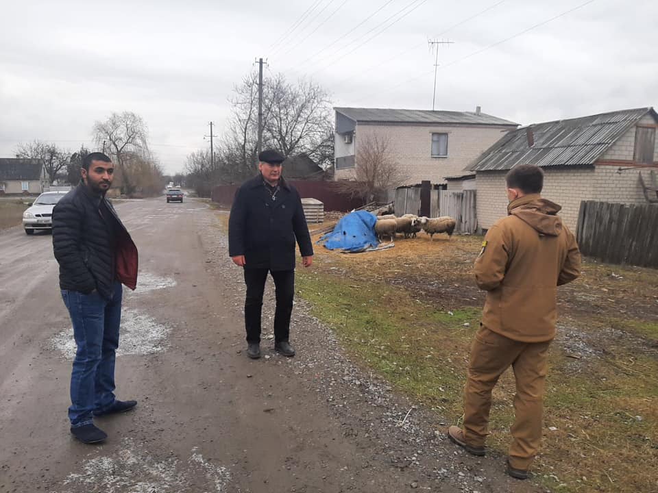 В Павлограде муниципалы прогнали отару овец с древнего еврейского кладбища (ФОТО) - рис. 2