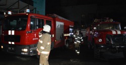 В Днепре случился масштабный пожар в 7-этажном здании - рис. 16
