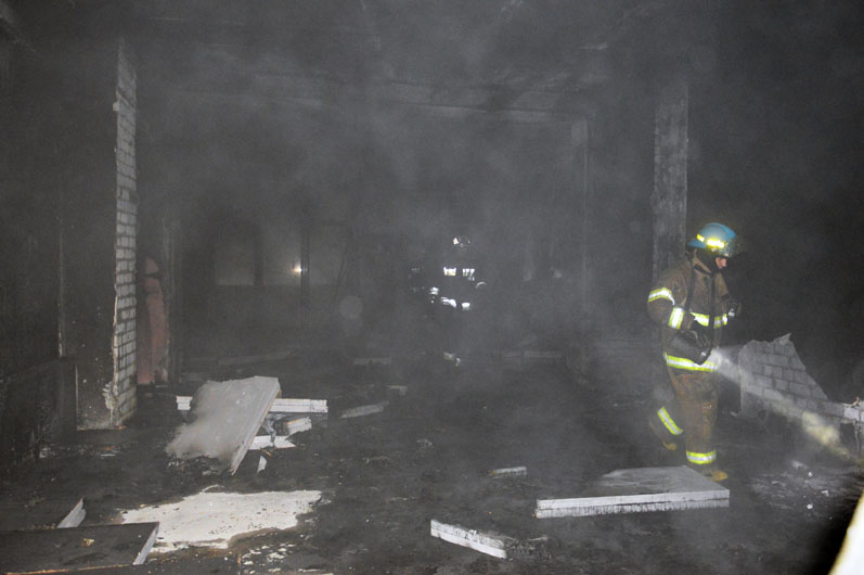 В Днепре случился масштабный пожар в 7-этажном здании - рис. 2