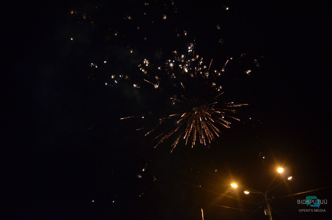 В центре Днепра с размахом отмечали Новый год (ФОТОРЕПОРТАЖ) - рис. 8