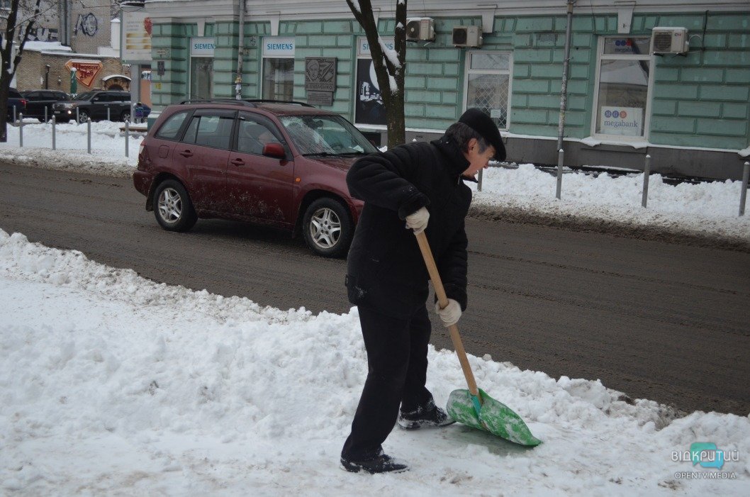 В канун Старого Нового года Днепр накрыло снежным одеялом (ФОТО) - рис. 9