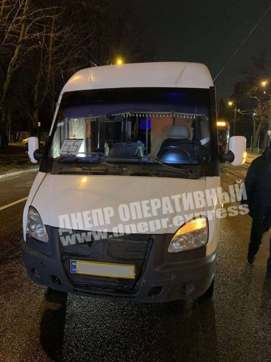 В Днепре произошло тройное ДТП: есть пострадавшие - рис. 2