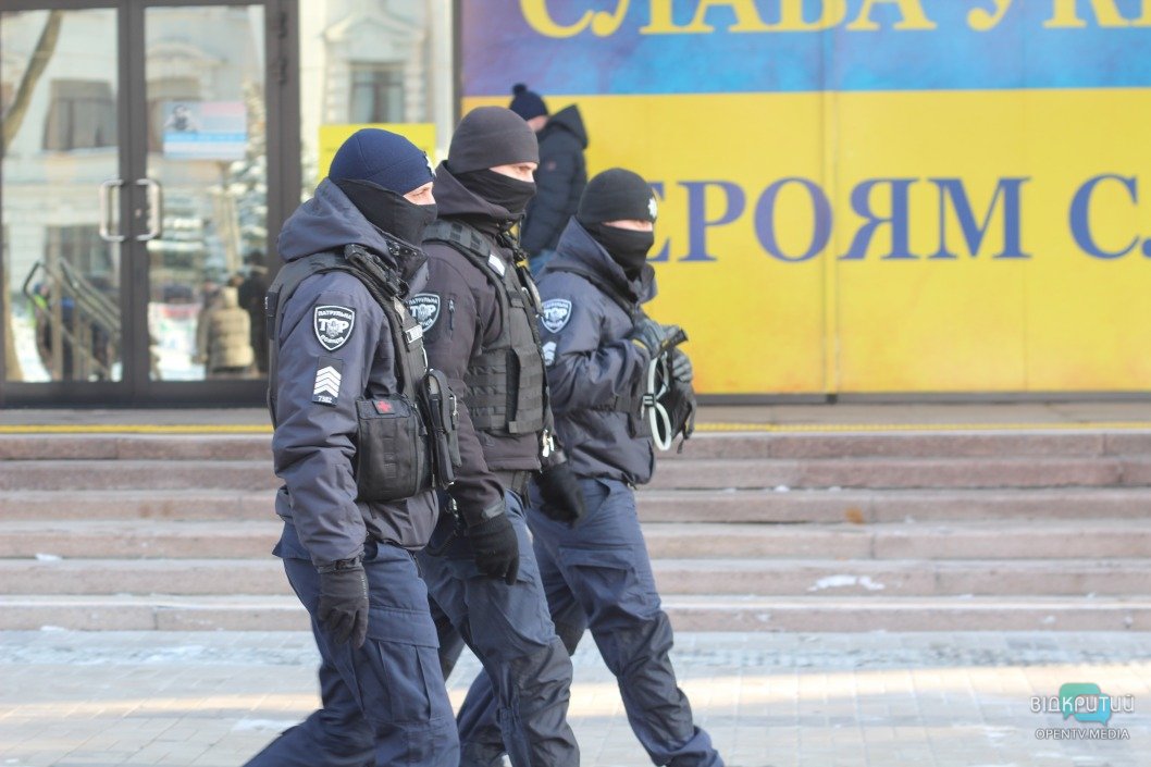 В Днепре прошел митинг против повышения тарифов на коммунальные услуги (ФОТОРЕПОРТАЖ) - рис. 15