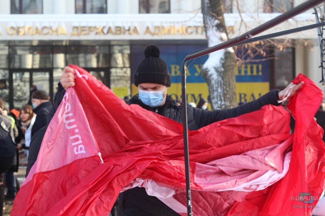 В Днепре прошел митинг против повышения тарифов на коммунальные услуги (ФОТОРЕПОРТАЖ) - рис. 12