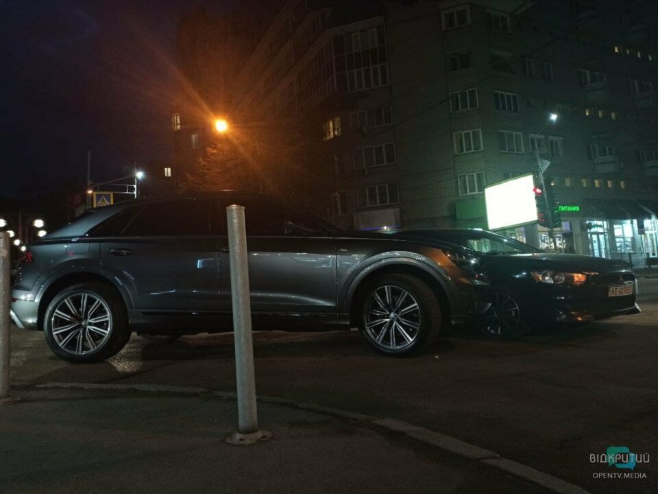В Днепре на перекрестке стокнулись 2 авто: в центре пробки (ФОТО) - рис. 3
