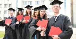 В Украине изменилась форма дипломов о высшем образовании - рис. 17