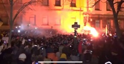 Приговор Стерненко: под Офисом президента начались столкновения активистов и полиции - рис. 11