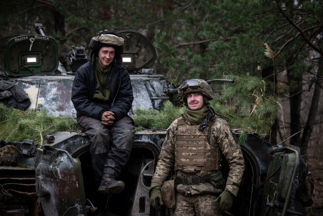 Под Днепром замечено скопление военных частей и боевой техники: что происходит - рис. 4