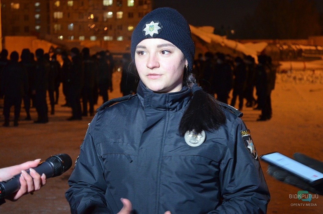 В Днепре ко Дню Государственного Герба Украины курсанты провели масштабный флешмоб - рис. 9