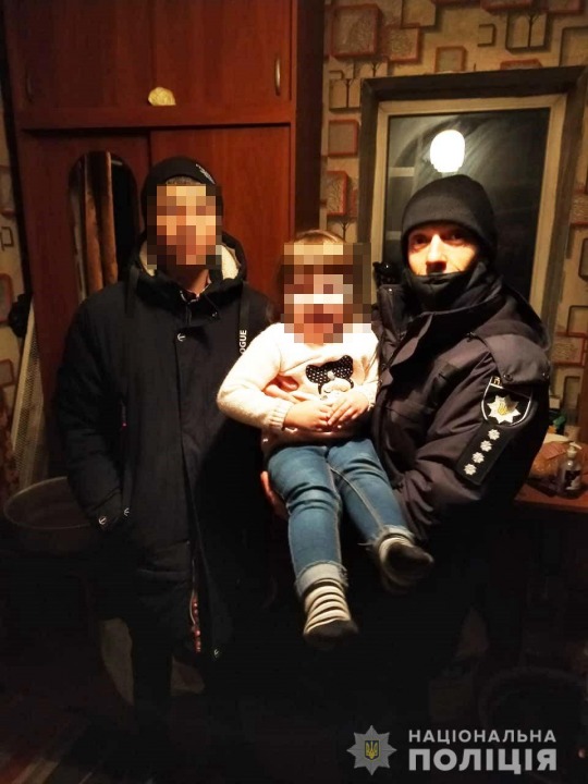В Павлограде патрульные оперативно разыскали пропавших детей - рис. 1