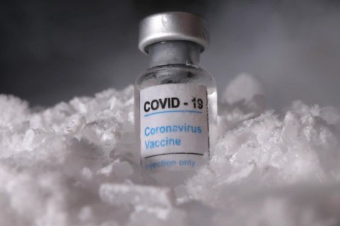 Официально: Украина получит еще 12 миллионов доз вакцины от COVID-19 - рис. 1