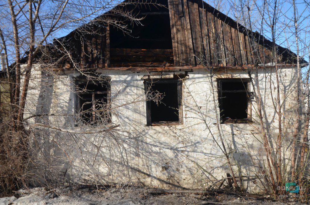 Ночной пожар на Троицкой: сгорела заброшка, где жили бездомные - рис. 2