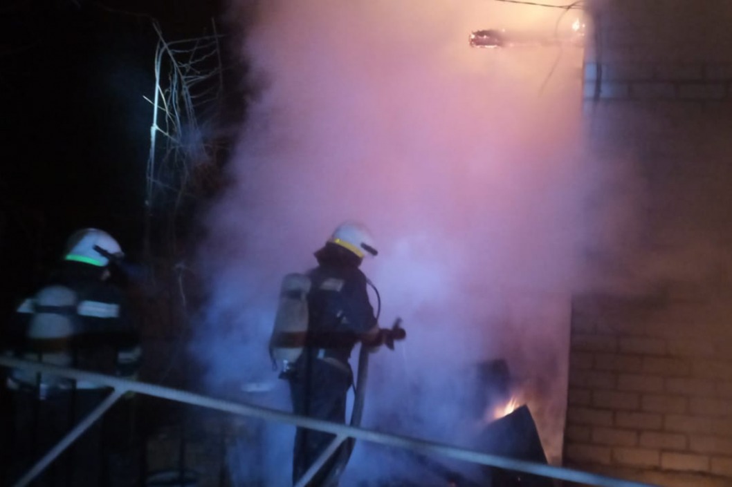 В Павлограде полностью сгорел одноэтажный дом - рис. 2