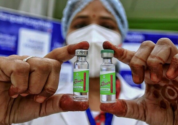 В Украину прибыла первая партия вакцины от коронавируса - рис. 1