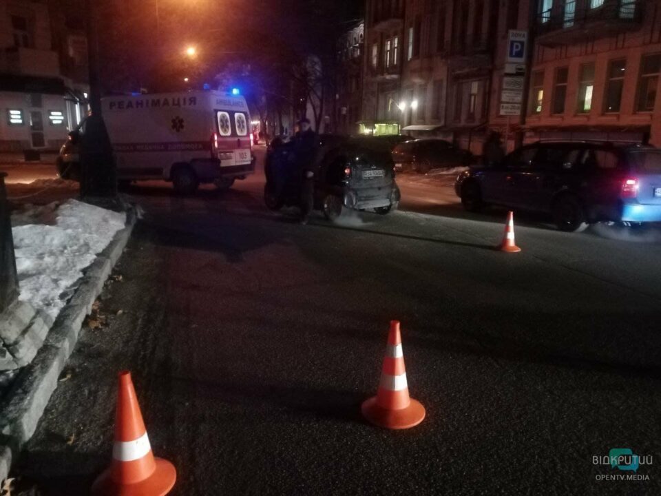 ДТП в Днепре на Воскресенской: пешеход уверяет, что его сбили на зебре (ФОТО) - рис. 4